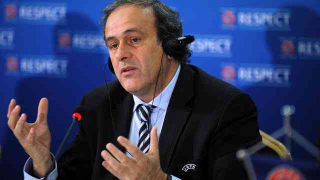 Мишель Платини: «У ФИФА будут проблемы с доверием, пока Блаттер во главе»