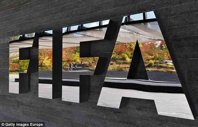 ФИФА будет вручать свою награду лучшему игроку по итогам года вместо «Золотого мяча»