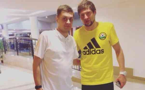 Евгений Селезнев уже позирует в футболке 