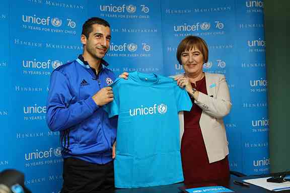 Мхитарян стал послом UNICEF