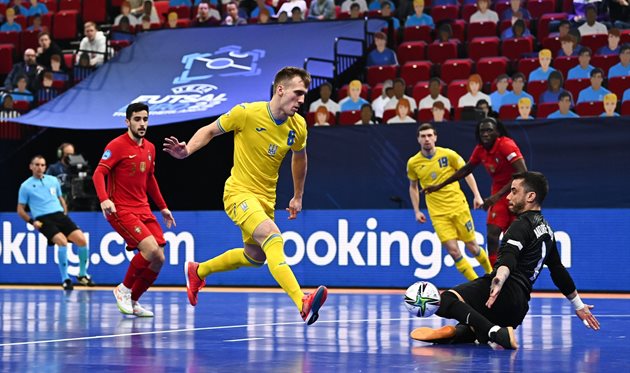 Сборная Украины вышла в 1/4 финала Евро-2022 по футзалу и встретится с Казахстаном
