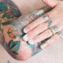 Уход за татуировкой: чем грозит пренебрежение общими правилами?
